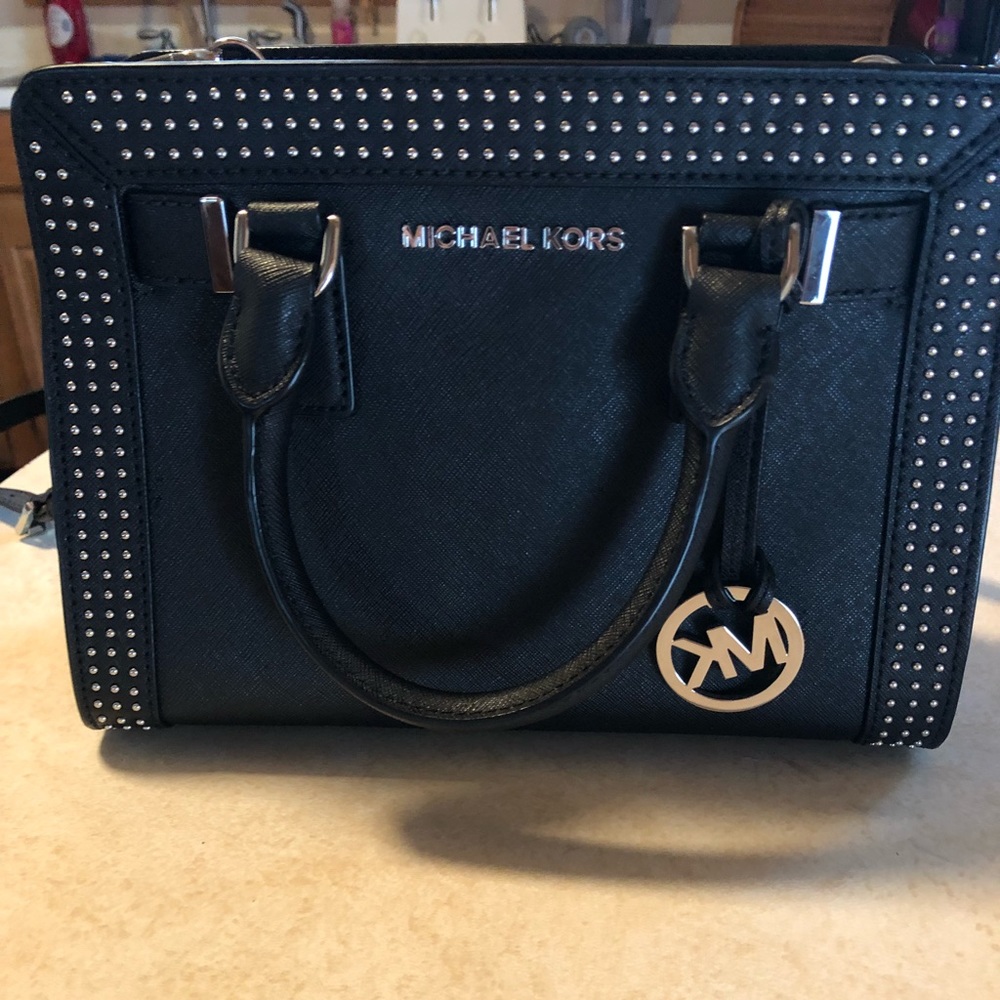 Michel Kors purse